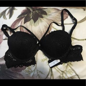 Pink/VS black strappy push-up bra! 34C